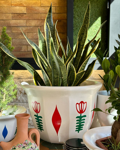 Coffee cup vase