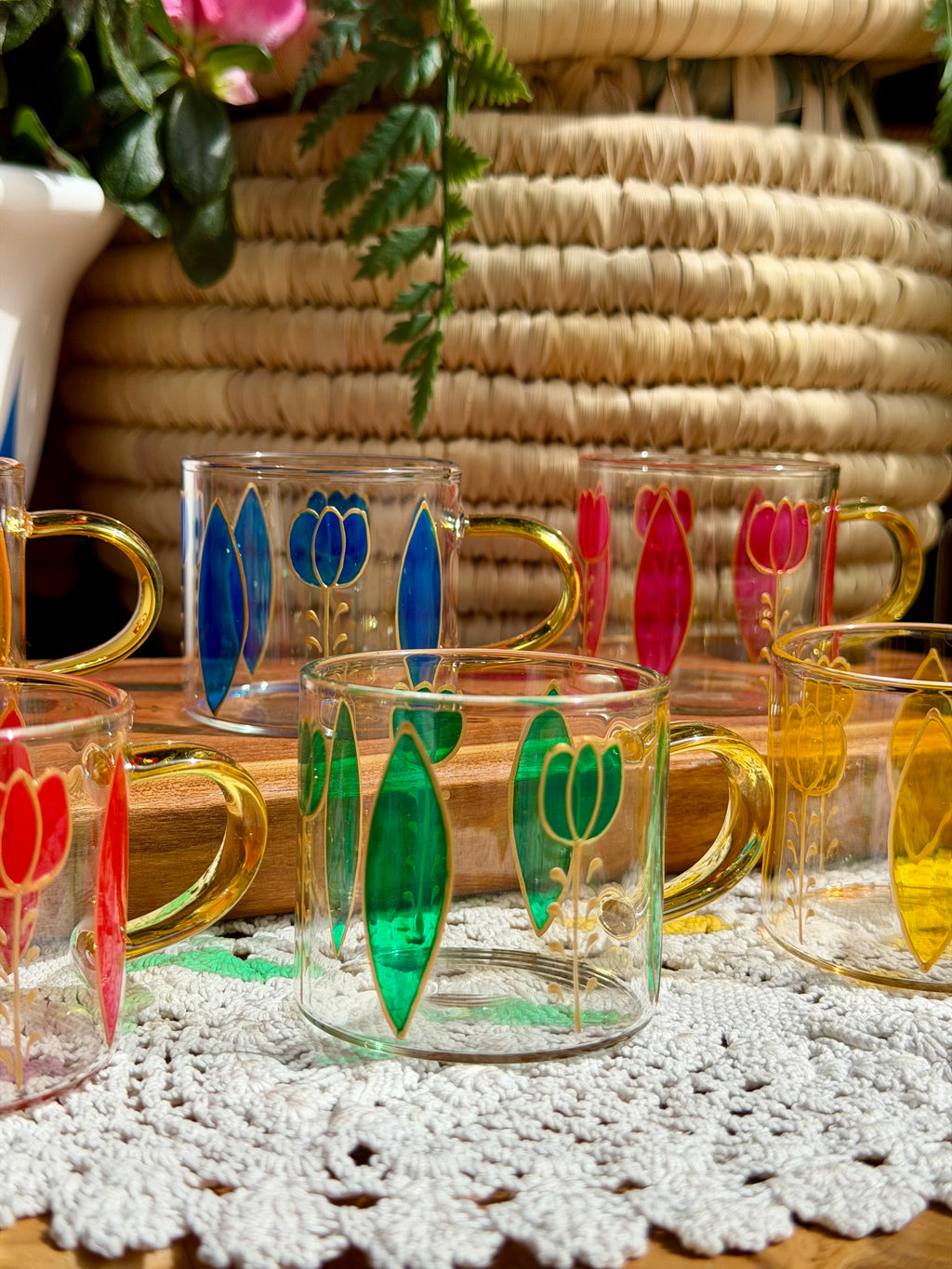 transparent cups with yellow handle