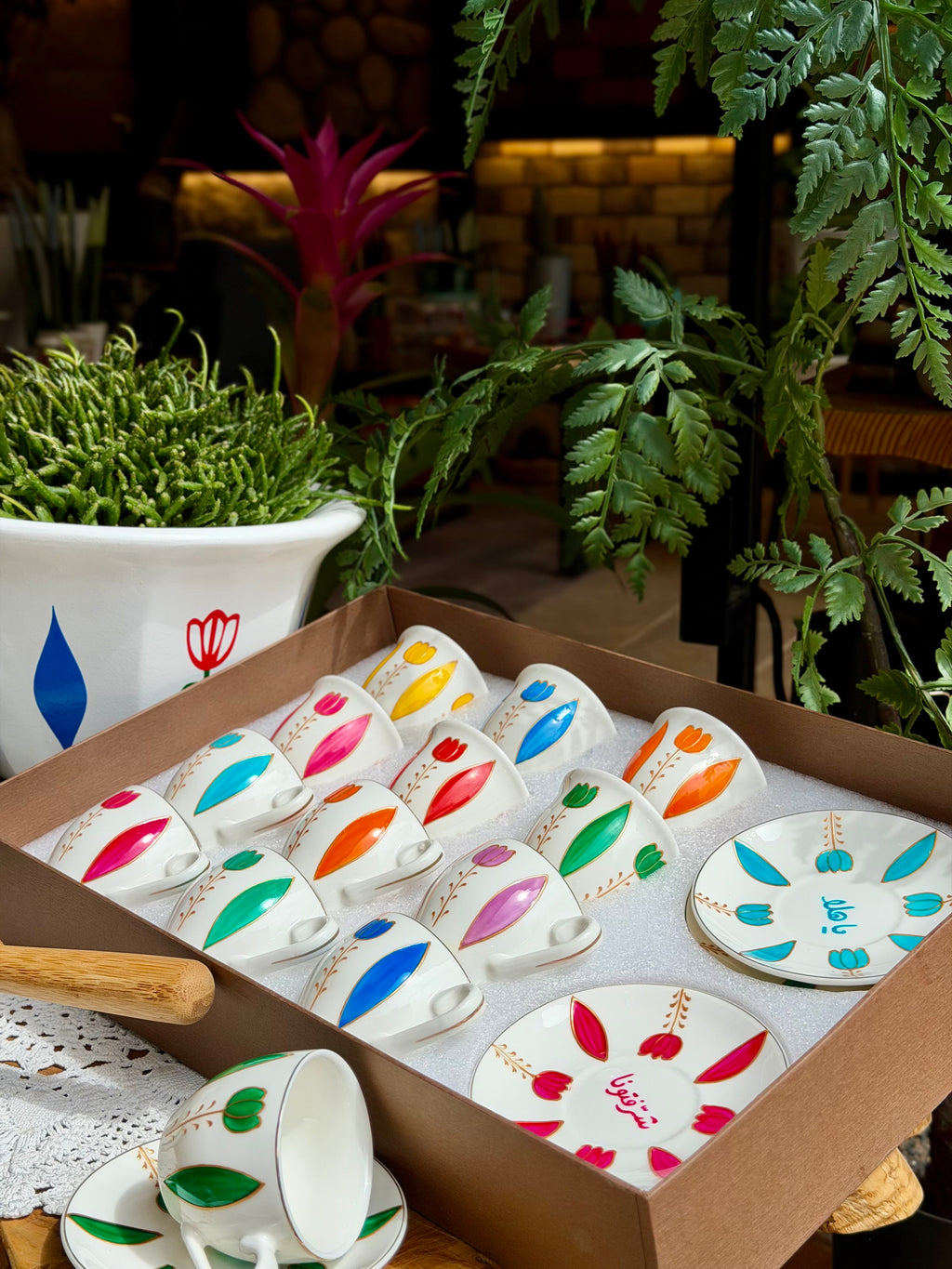 The mixed box tulips collection