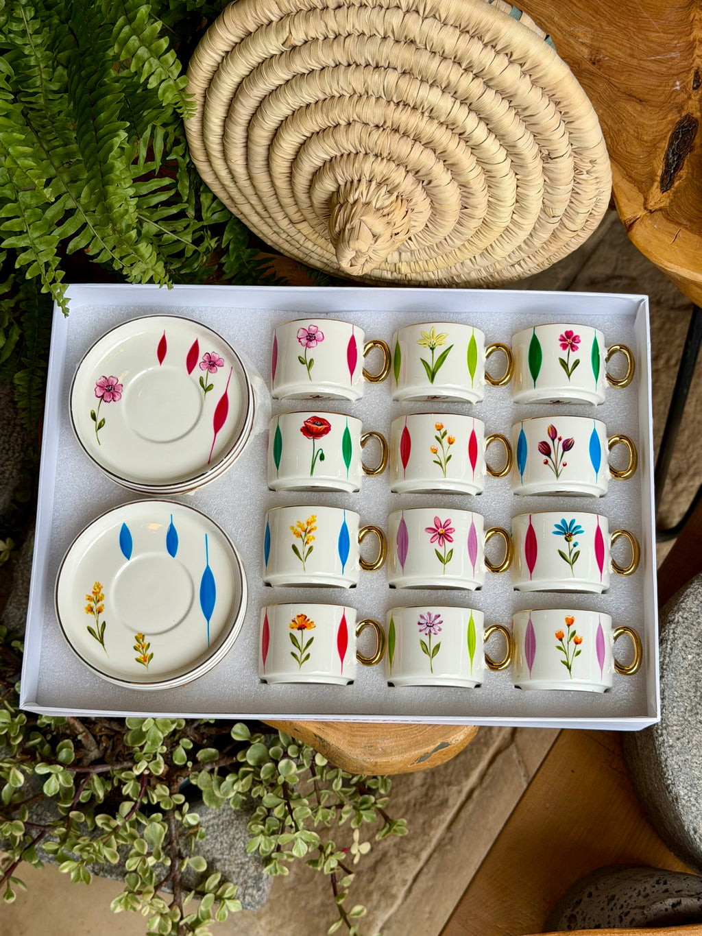 Floral coffee cups & saucers