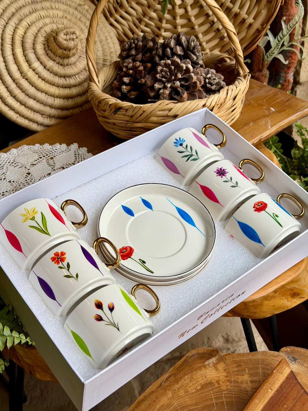 Floral tea & Nescafé set