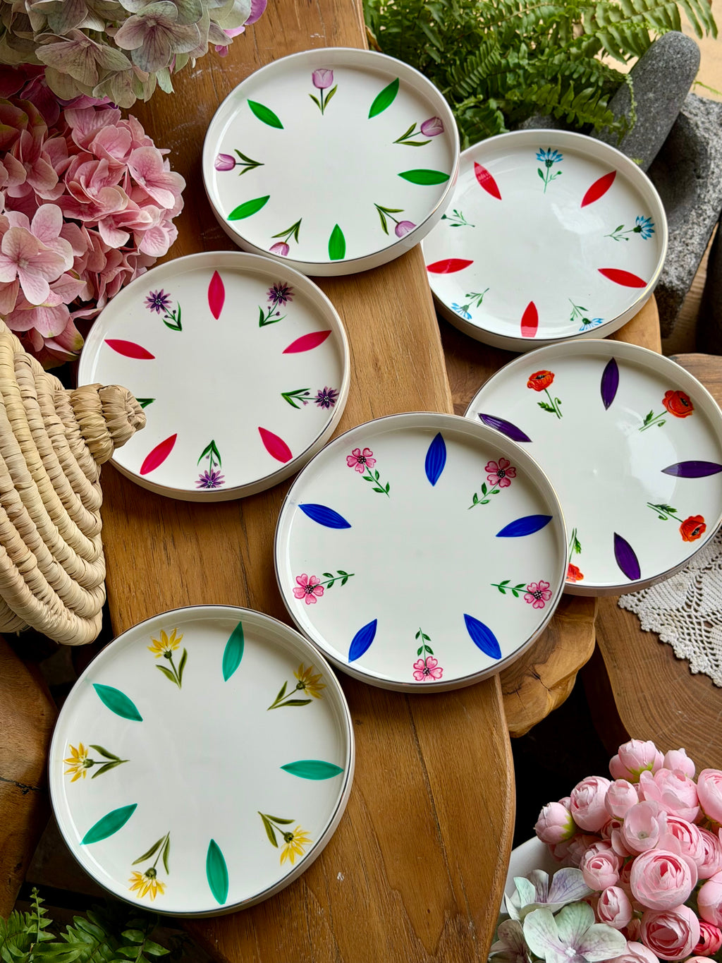 Floral Cake plates 120$