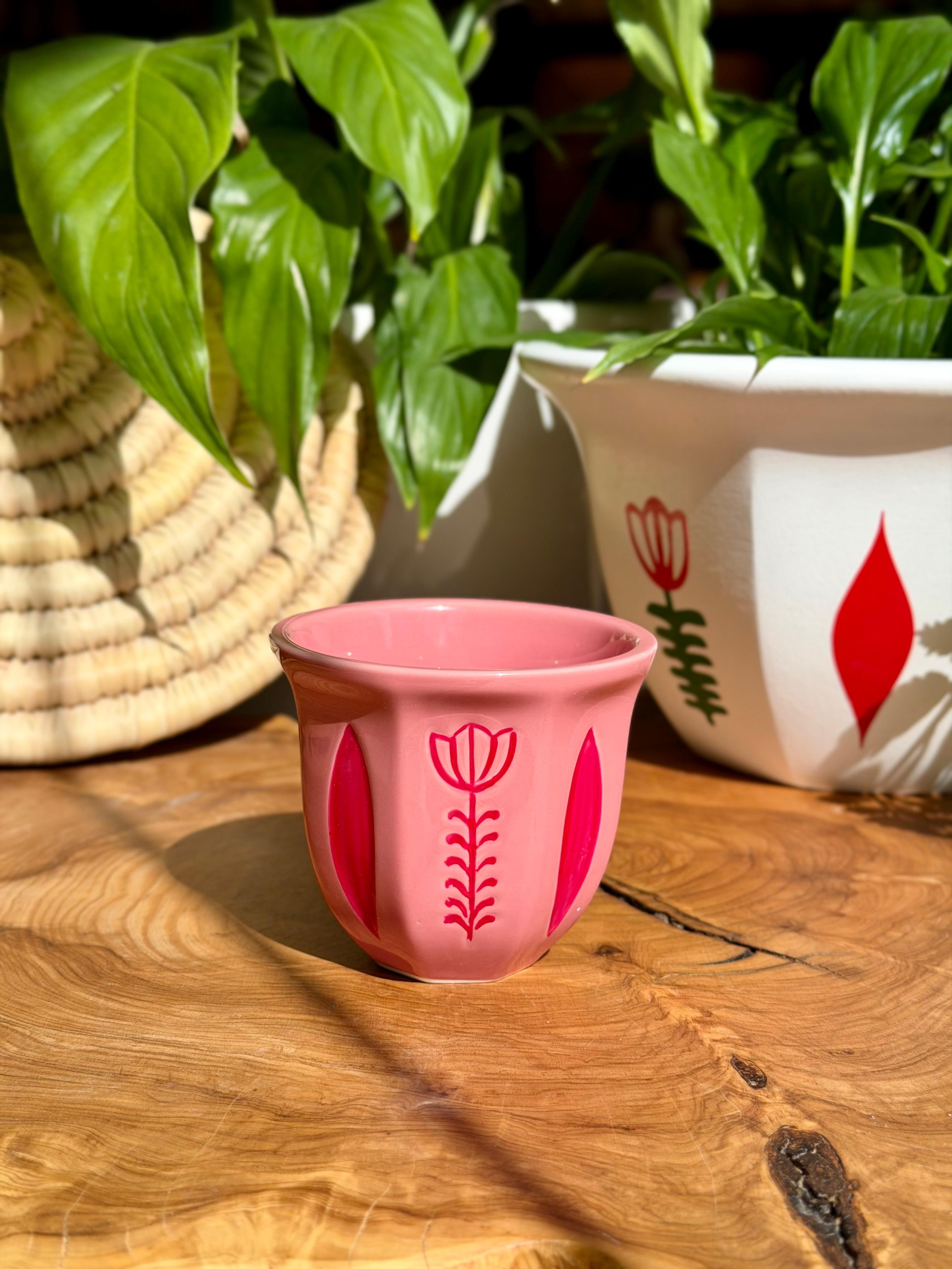 tulip shafe mug colored 200 ml