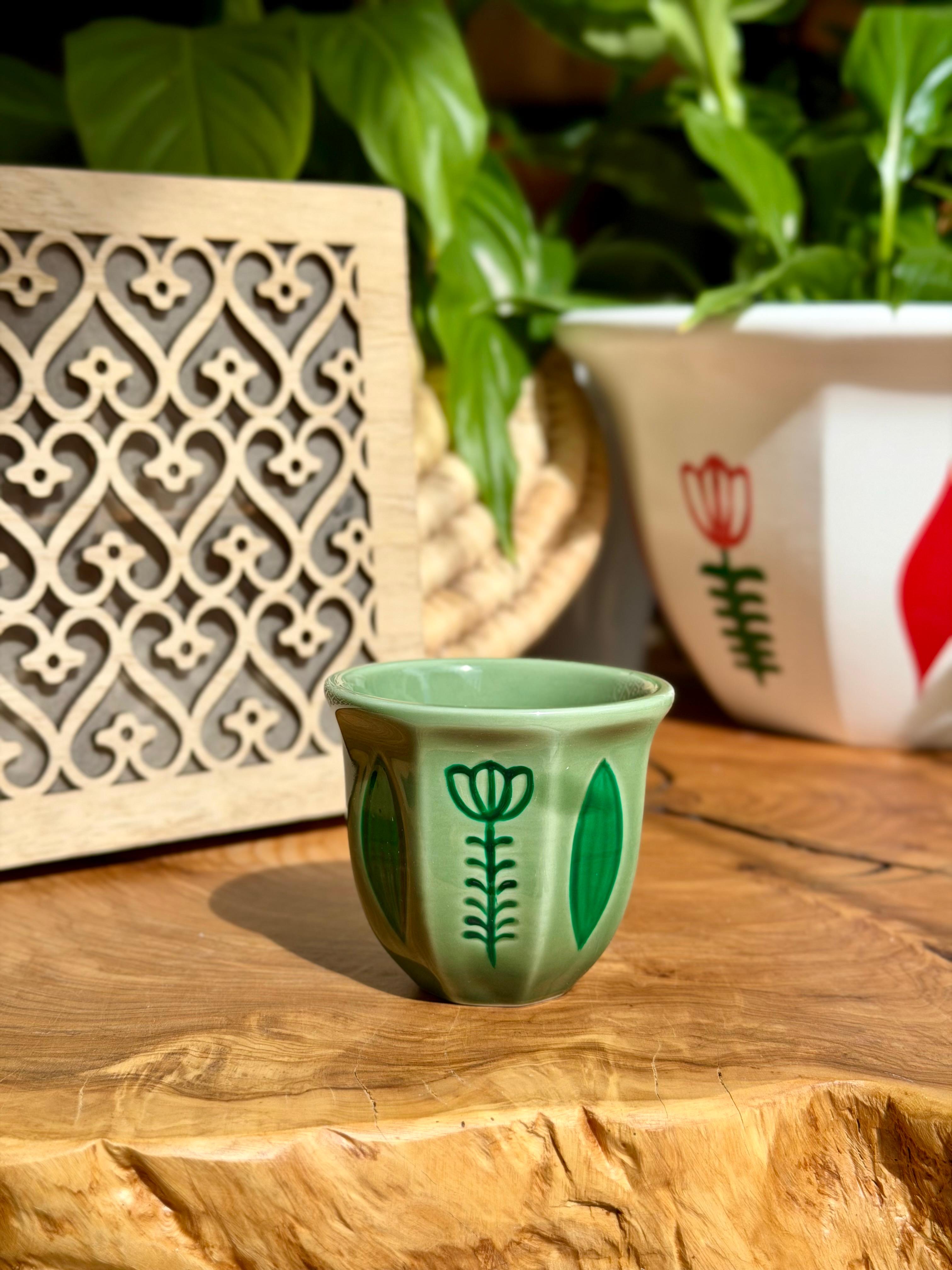 tulips colored shafe cups 100 ml