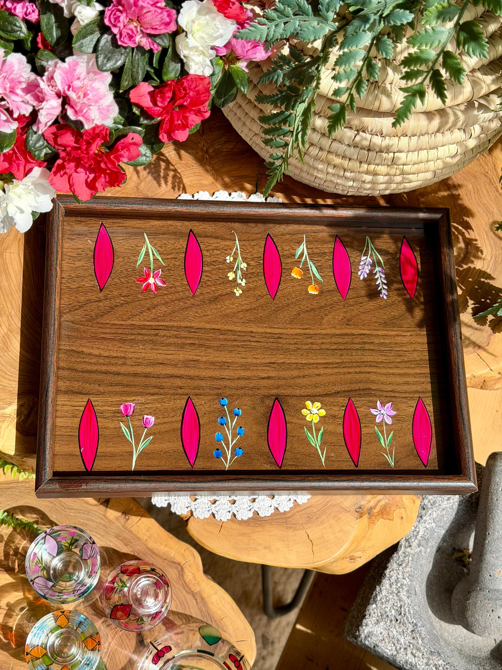 wood tray tulip pink